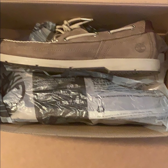 Men’s Timberland boat shoes. MSRP 99.99 - Picture 8 of 8